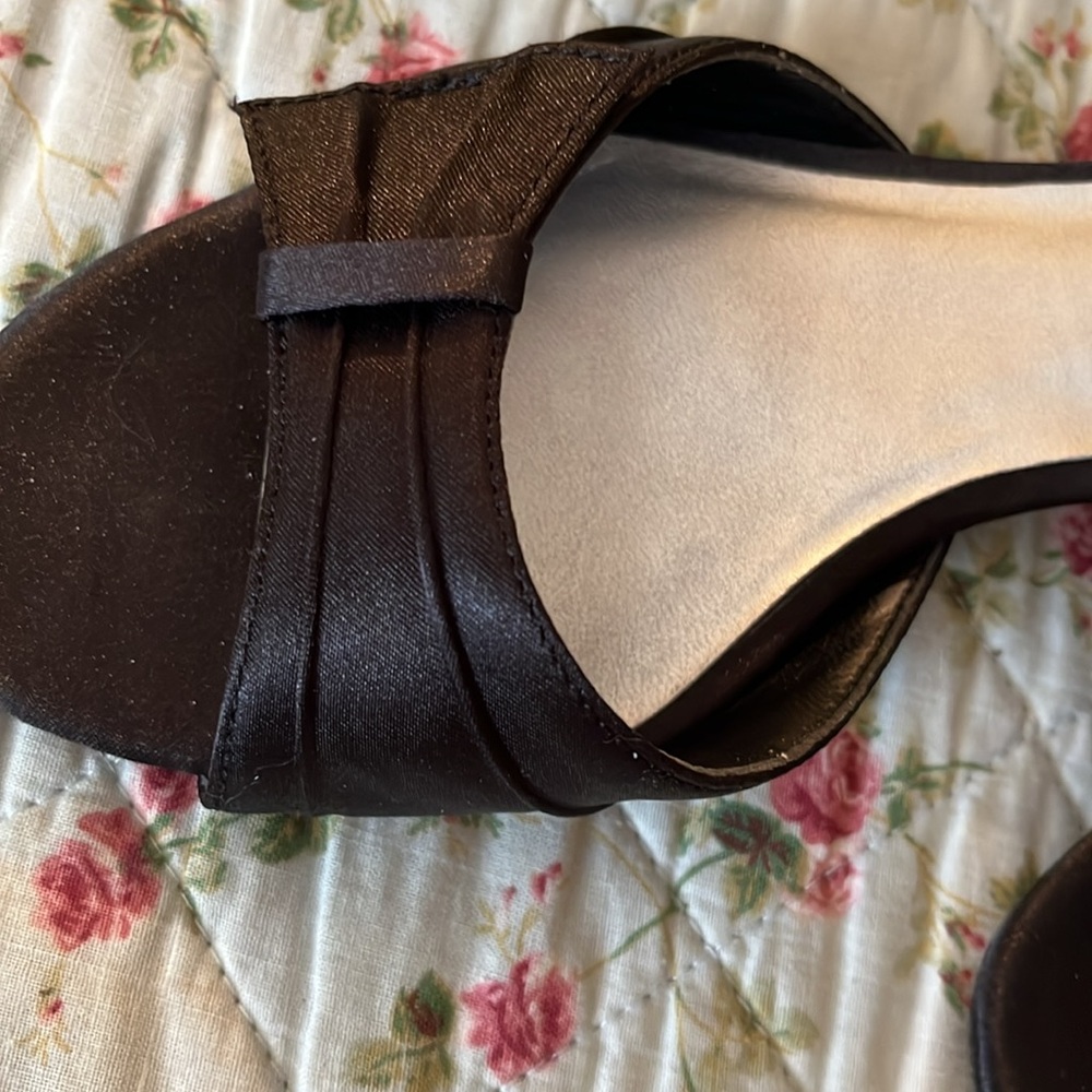 PREDICTIONS BLACK SATIN SHOES - Picture 7 of 8